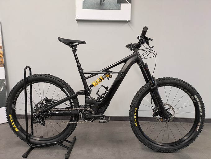 SPECIALIZED KENEVO